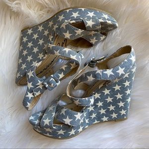 American Rag blue star fun wedge sandals